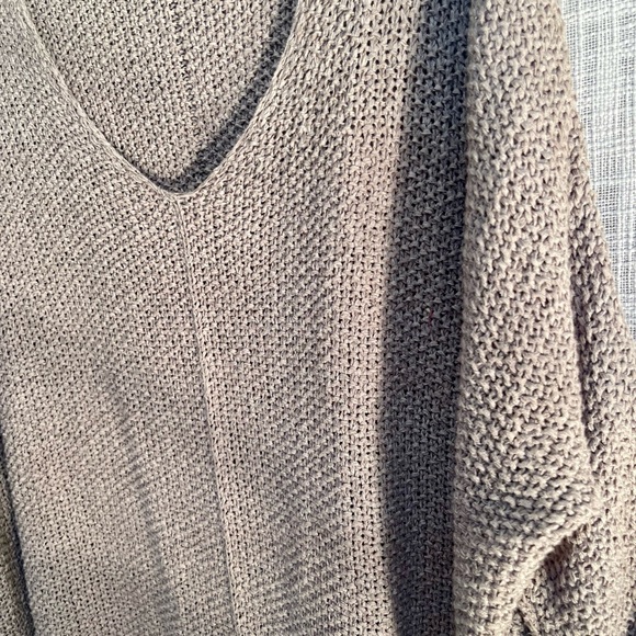 Oversized drop shoulder sweater - Picture 2 of 4